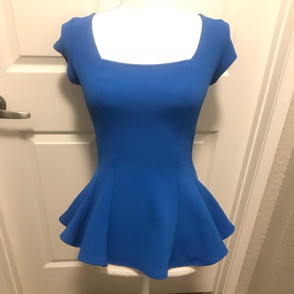 Blue form flattering blouse - Picture 6 of 8